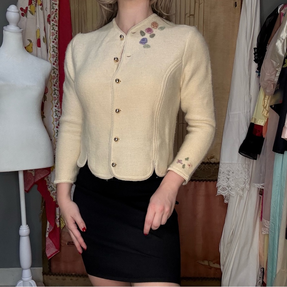 Vintage 1970’s wool Jade Cream Knit with Floral Accents